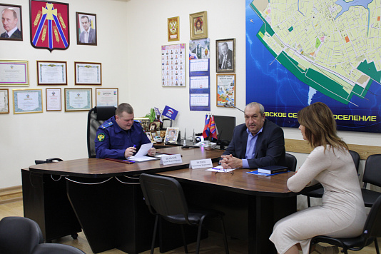Руководством прокуратуры Каневского района проведен личный прием граждан 